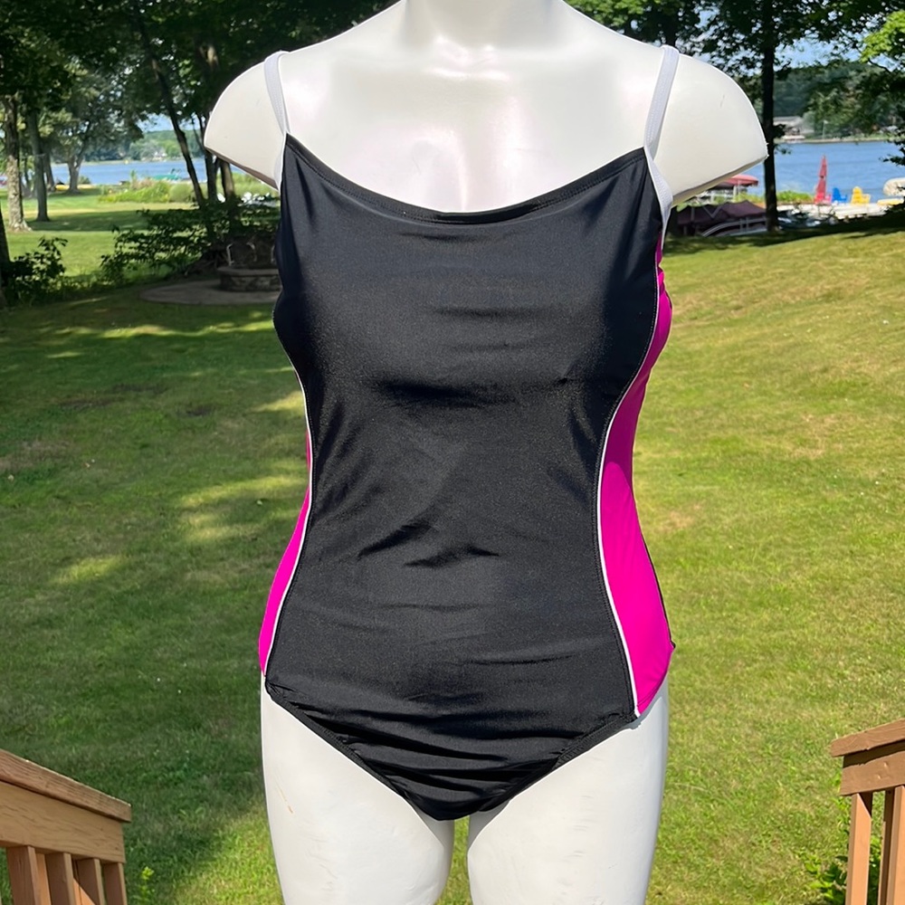 Athletech one-piece bathing suit 18